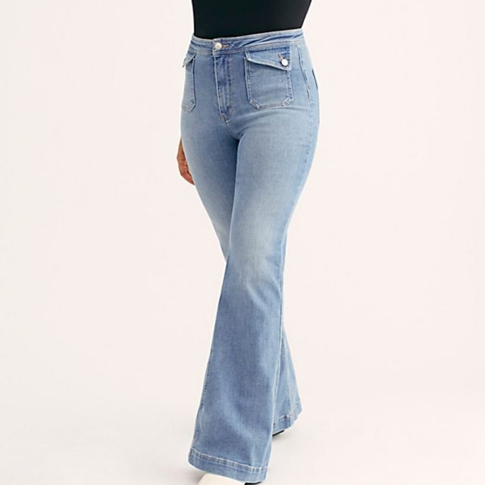 Free people flare 👖 Women ❤️